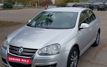 Volkswagen Jetta VI, 2008 год, 880 000 рублей, 24 фотография