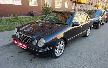 Mercedes-Benz E-Класс, 1999 год, 330 000 рублей, 4 фотография