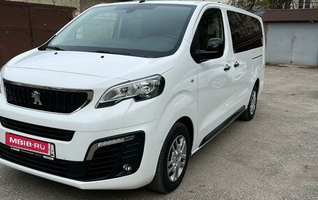 Peugeot Traveller I, 2021 год, 3 450 000 рублей, 2 фотография