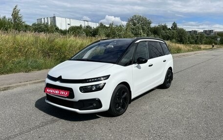 Citroen C4 Picasso II рестайлинг, 2017 год, 1 849 999 рублей, 31 фотография