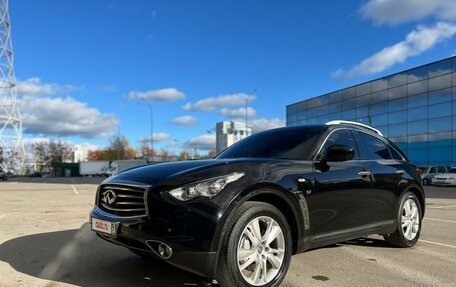 Infiniti QX70, 2017 год, 3 200 000 рублей, 2 фотография