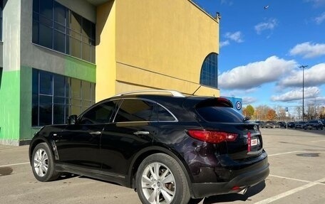 Infiniti QX70, 2017 год, 3 200 000 рублей, 13 фотография