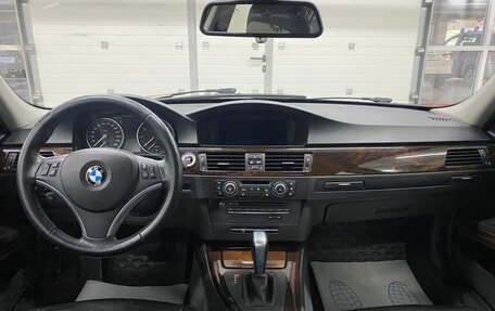 BMW 3 серия, 2011 год, 1 180 000 рублей, 13 фотография