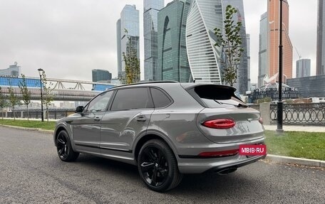 Bentley Bentayga I, 2022 год, 34 500 000 рублей, 7 фотография