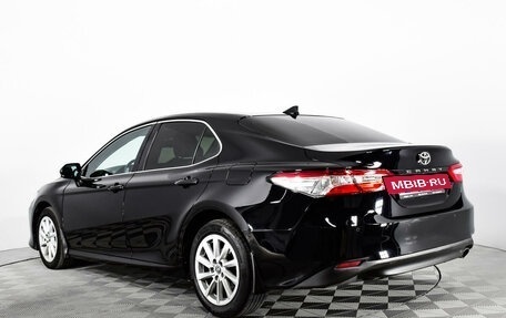 Toyota Camry, 2021 год, 3 700 000 рублей, 9 фотография