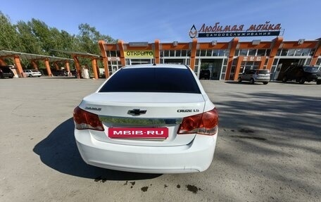 Chevrolet Cruze II, 2011 год, 780 000 рублей, 2 фотография