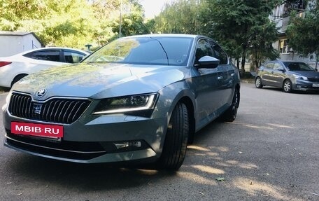 Skoda Superb III рестайлинг, 2017 год, 1 950 000 рублей, 2 фотография