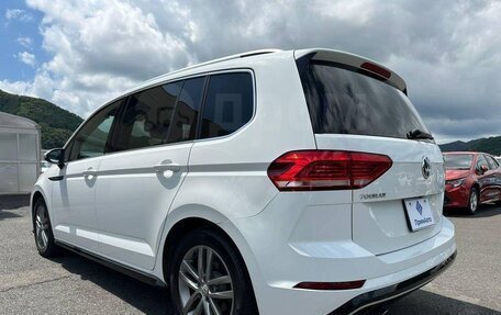 Volkswagen Touran III, 2017 год, 1 650 000 рублей, 5 фотография