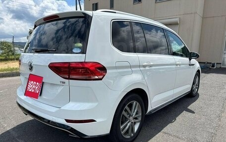 Volkswagen Touran III, 2017 год, 1 650 000 рублей, 4 фотография