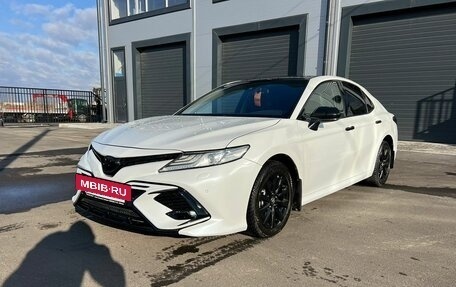 Toyota Camry, 2019 год, 2 799 999 рублей, 2 фотография