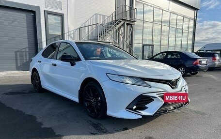 Toyota Camry, 2019 год, 2 799 999 рублей, 8 фотография