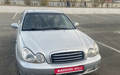 Hyundai Sonata IV рестайлинг, 2005 год, 500 000 рублей, 2 фотография