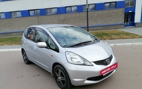 Honda Fit III, 2010 год, 999 000 рублей, 5 фотография