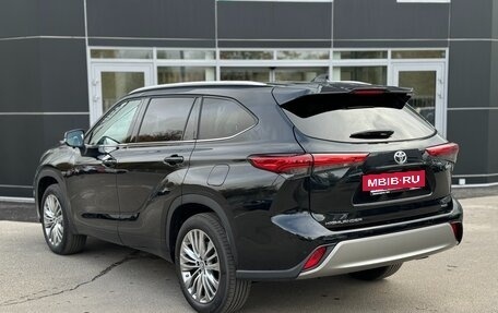 Toyota Highlander, 2024 год, 7 500 000 рублей, 7 фотография