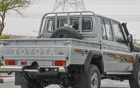 Toyota Land Cruiser 70, 2024 год, 10 924 010 рублей, 6 фотография