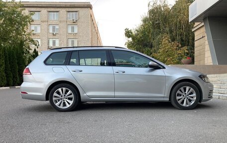 Volkswagen Golf VII, 2020 год, 1 800 000 рублей, 3 фотография