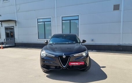 Alfa Romeo Stelvio, 2019 год, 3 120 000 рублей, 1 фотография