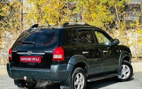 Hyundai Tucson III, 2006 год, 935 000 рублей, 3 фотография