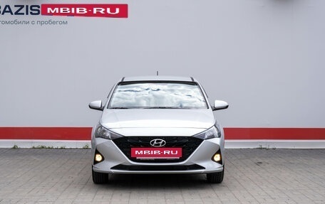 Hyundai Solaris II рестайлинг, 2021 год, 1 677 000 рублей, 2 фотография