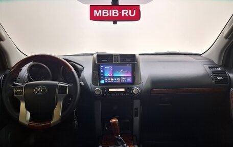 Toyota Land Cruiser Prado 150 рестайлинг 2, 2011 год, 3 200 000 рублей, 18 фотография