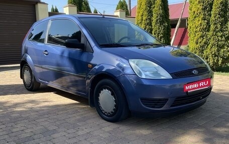 Ford Fiesta, 2005 год, 490 000 рублей, 2 фотография