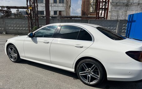 Mercedes-Benz E-Класс, 2019 год, 3 500 000 рублей, 3 фотография