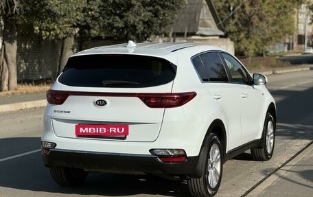 KIA Sportage IV рестайлинг, 2019 год, 1 999 000 рублей, 7 фотография