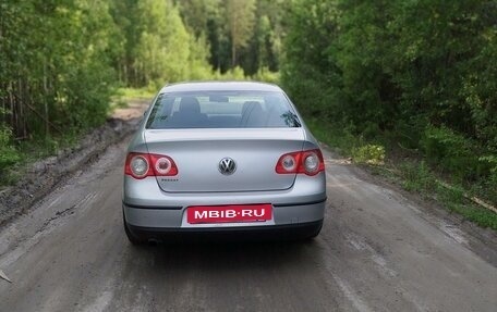 Volkswagen Passat B6, 2006 год, 600 000 рублей, 6 фотография