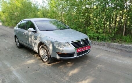 Volkswagen Passat B6, 2006 год, 600 000 рублей, 10 фотография