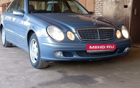 Mercedes-Benz E-Класс, 2004 год, 995 000 рублей, 3 фотография