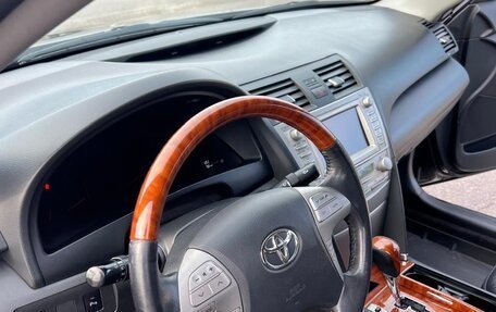 Toyota Camry, 2011 год, 1 750 000 рублей, 24 фотография