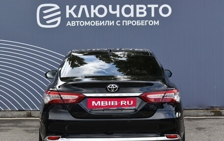 Toyota Camry, 2023 год, 3 850 000 рублей, 4 фотография