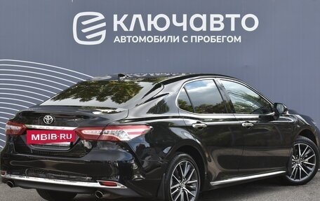 Toyota Camry, 2023 год, 3 850 000 рублей, 2 фотография