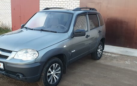 Chevrolet Niva I рестайлинг, 2012 год, 629 000 рублей, 3 фотография