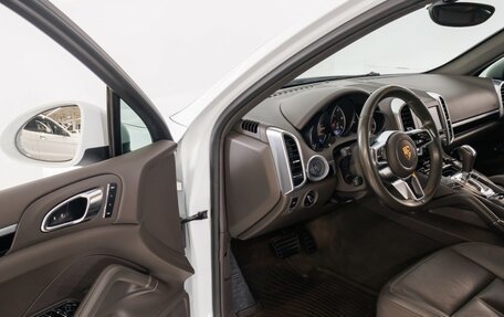 Porsche Cayenne III, 2015 год, 3 985 000 рублей, 9 фотография