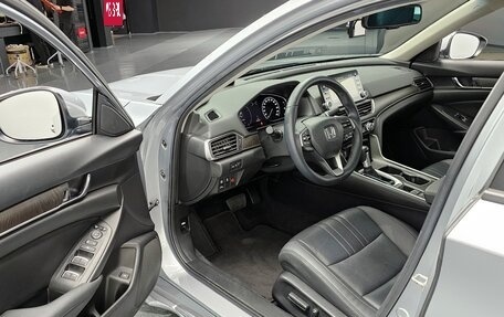 Honda Accord IX рестайлинг, 2019 год, 2 400 000 рублей, 13 фотография