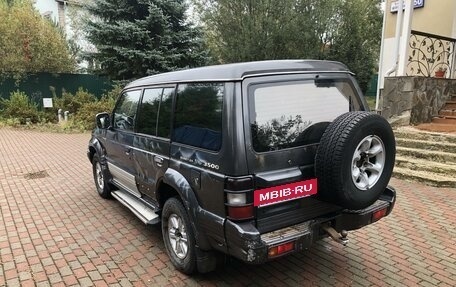 Mitsubishi Pajero III рестайлинг, 1995 год, 255 000 рублей, 4 фотография