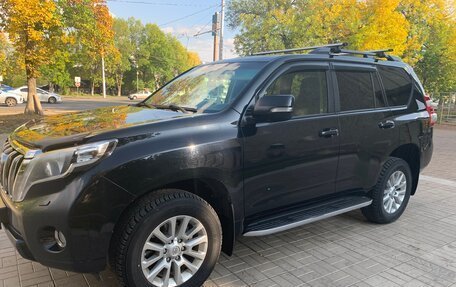 Toyota Land Cruiser Prado 150 рестайлинг 2, 2016 год, 3 420 000 рублей, 6 фотография