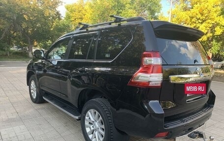 Toyota Land Cruiser Prado 150 рестайлинг 2, 2016 год, 3 420 000 рублей, 5 фотография