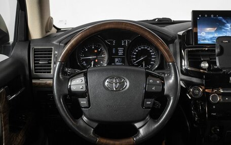 Toyota Land Cruiser 200, 2014 год, 5 590 000 рублей, 13 фотография