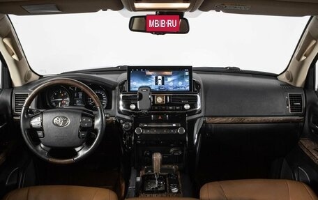 Toyota Land Cruiser 200, 2014 год, 5 590 000 рублей, 15 фотография