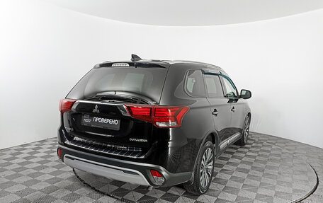 Mitsubishi Outlander III рестайлинг 3, 2019 год, 2 797 000 рублей, 5 фотография