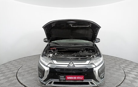 Mitsubishi Outlander III рестайлинг 3, 2019 год, 2 797 000 рублей, 9 фотография