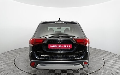 Mitsubishi Outlander III рестайлинг 3, 2019 год, 2 797 000 рублей, 6 фотография