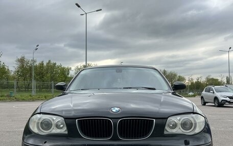 BMW 1 серия, 2006 год, 731 000 рублей, 1 фотография