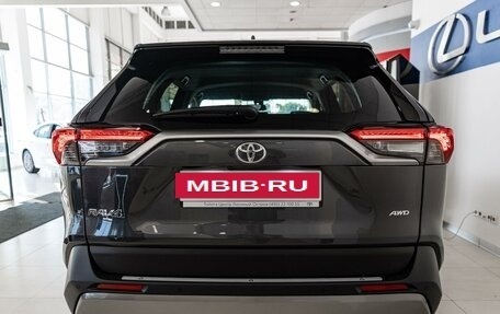 Toyota RAV4, 2024 год, 6 390 000 рублей, 5 фотография