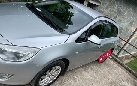 Opel Astra J, 2011 год, 1 000 000 рублей, 5 фотография