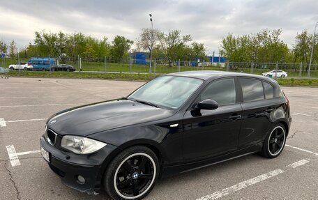 BMW 1 серия, 2006 год, 731 000 рублей, 25 фотография