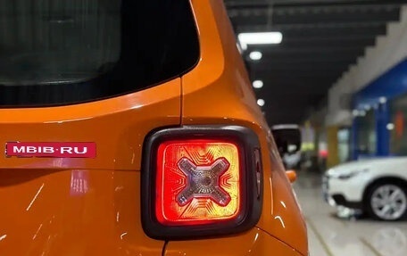 Jeep Renegade I рестайлинг, 2021 год, 1 850 000 рублей, 9 фотография