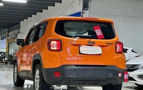 Jeep Renegade I рестайлинг, 2021 год, 1 850 000 рублей, 7 фотография